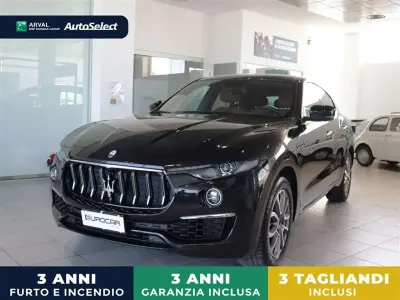 Begagnad Maserati Levante GT 330 HK (242 kW) 2022 Svart SUV