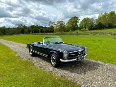 Usata Mercedes 230 150 CV (110 kW) 1967 Blu Cabrio