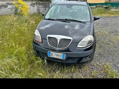 Usata Lancia Musa 90 CV (66 kW) 2006 Nero Monovolume