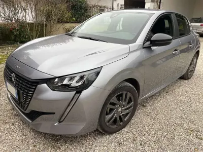 Usata Peugeot 208 Active 75 CV (55 kW) 2022 Grigio Utilitaria