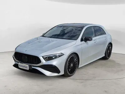 Gebraucht Mercedes A180 AMG Line Premium Plus 136 PS (100 kW) 2023 Silber Kleinwagen