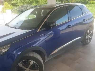 Usata Peugeot 3008 GT-line 131 CV (96 kW) 2018 Blu/azzurro SUV