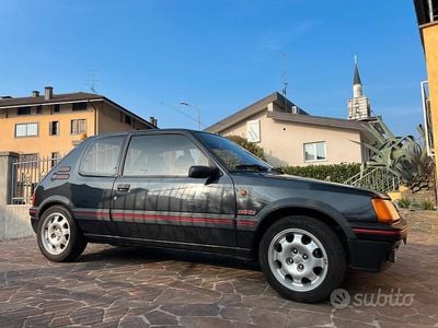 Usata Peugeot 205 GTi 130 CV (95 kW) 1988 Berlina