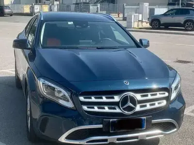 Usata Mercedes GLA180 122 CV (89 kW) 2019 SUV