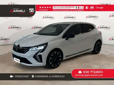 Usata Renault Clio V Techno 101 CV (74 kW) 2025 Bianco ghiaccio Berlina