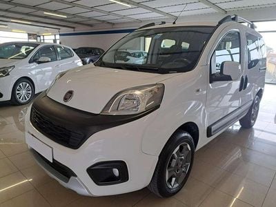 Usata Fiat Qubo Trekking 80 CV (58 kW) 2018 Bianco gelato pastello extra Monovolume