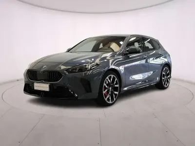 Begagnad BMW 118 M Sport 150 HK (110 kW) 2025 Storm bay Halvkombi