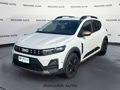 Usata Dacia Sandero Extreme 122 CV (89 kW) 2026 Bianco Berlina