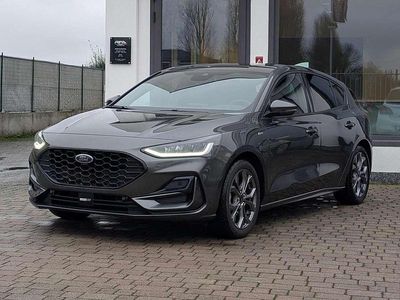 Grigio Usata 2022 Ford Focus ST-Line Berlina | 18.900 € (Buon prezzo)