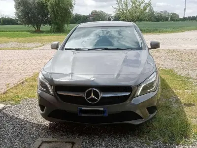 Usata Mercedes CLA200 136 CV (100 kW) 2014 Grigio Berlina