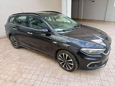 Usata Fiat Tipo 120 CV (88 kW) 2017 Nero Station wagon