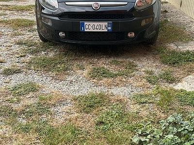 Usata Fiat Punto 85 CV (62 kW) 2011 Nero Berlina