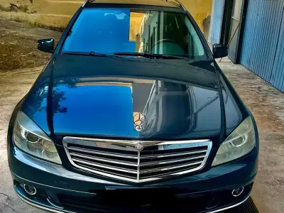 Usata Mercedes 220 170 CV (125 kW) 2010 Station wagon