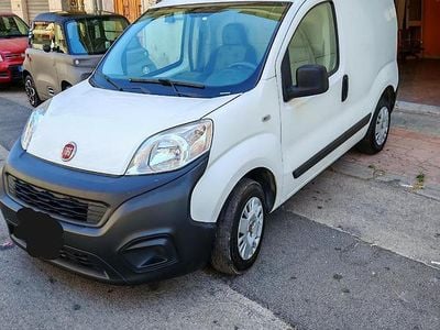 Usata Fiat Fiorino 80 CV (58 kW) 2018 Bianco Monovolume