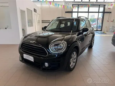 Usata Mini Countryman Hype 116 CV (85 kW) 2017 Bluazzurro SUV