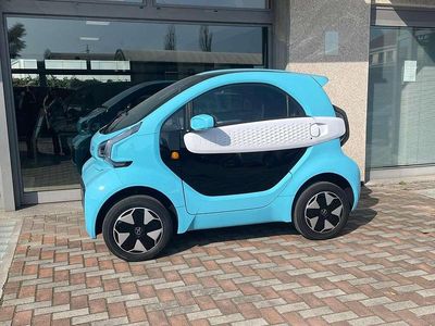 Usata XEV Yoyo 14 kW (20 CV) 2024 Blu Utilitaria