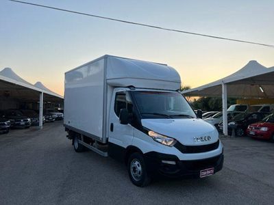 usata Iveco Daily 35C15 3.0 CASSA CON SPONDA