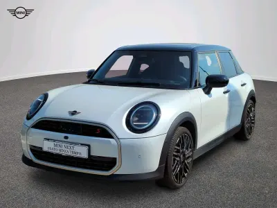 Nuova Mini Cooper Favoured 150 kW (204 CV) 2025 Bianco Utilitaria