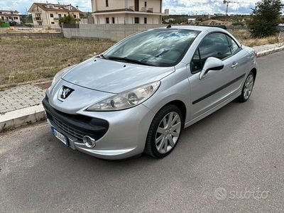 Usata Peugeot 207 CC 120 CV (88 kW) 2008 Grigio Cabrio