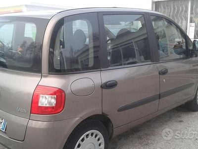 Käytetty Fiat Multipla 103 HP (75 kW) 2007 Tila-auto