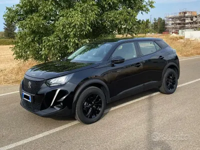 Usata Peugeot 2008 Allure 102 CV (75 kW) 2020 Nero SUV