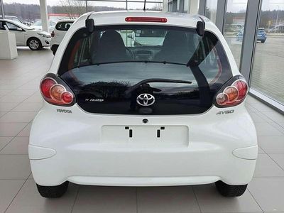 Usata Toyota Aygo 72 CV (52 kW) 2011 Bianco Utilitaria