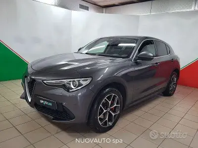 Usata Alfa Romeo Stelvio Executive 210 CV (154 kW) 2018 Grigio SUV