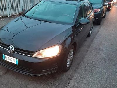 Nero Usata 2016 VW Golf VII Comfortline Station wagon | 5100 € (Buon prezzo)