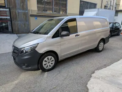 Usata Mercedes Vito 136 CV (100 kW) 2019 Grigio Furgone