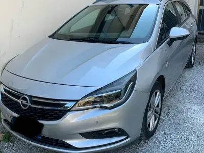 Usata Opel Astra 180 CV (132 kW) 2016 Grigio Station wagon
