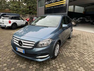 Mercedes B200