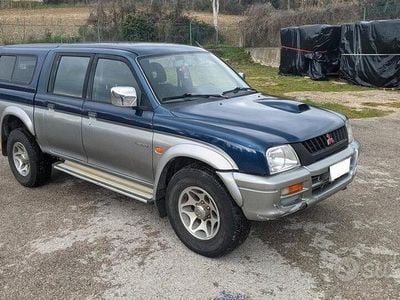 Usata Mitsubishi L200 100 CV (73 kW) 2000 Blu Pick-up