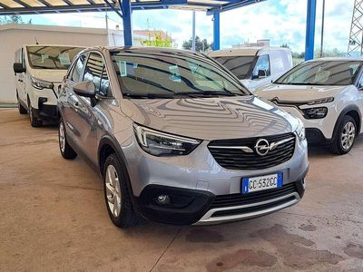 Usata Opel Crossland X Innovation 102 CV (75 kW) 2020 Argento SUV