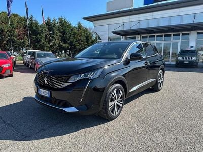 Usata Peugeot 3008 Allure 131 CV (96 kW) 2022 Nero SUV
