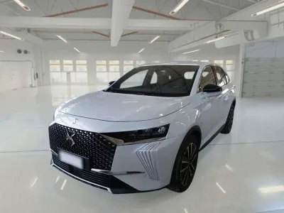 Usata DS Automobiles DS7 Crossback Bastille 181 CV (133 kW) 2023 Grigio SUV