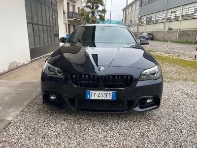 Usata BMW 520 M Sport 190 CV (139 kW) 2015 Blu/azzurro Station wagon