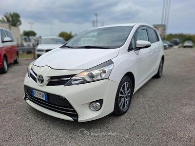 Usata Toyota Verso Style 111 CV (81 kW) 2014 Bianco Monovolume