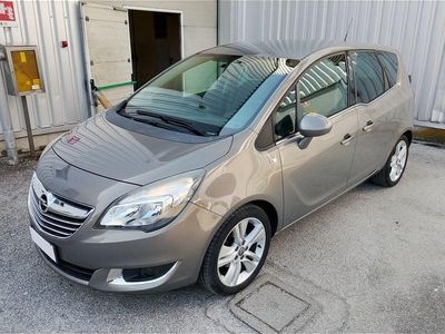 Usata Opel Meriva Cosmo 119 CV (87 kW) 2015 Beige Monovolume
