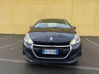 Usata Peugeot 208 Active 68 CV (50 kW) 2016 Blu/azzurro Utilitaria