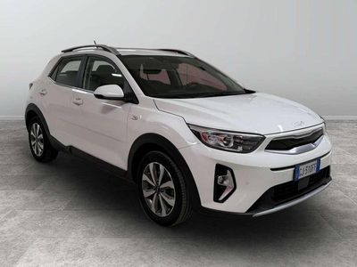 Usata Kia Stonic Style 82 CV (60 kW) 2022 Bianco SUV