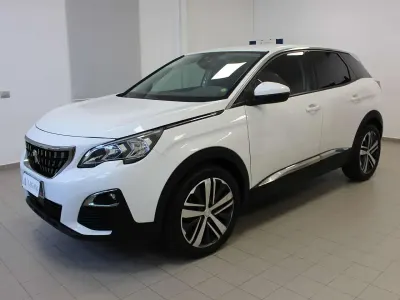 Usata Peugeot 3008 Active 131 CV (96 kW) 2018 Bianco SUV