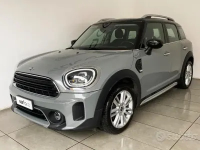 Begagnad Mini Cooper Countryman 136 HK (100 kW) 2022 Grå SUV