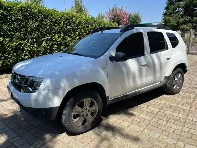 Usata Dacia Duster 109 CV (80 kW) 2015 Bianco SUV