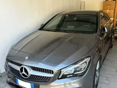 Usata Mercedes CLA180 Shooting Brake Premium 122 CV (89 kW) 2017 Grigio Station wagon