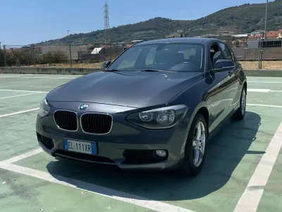 Usata BMW 118 143 CV (105 kW) 2012 Grigio Utilitaria