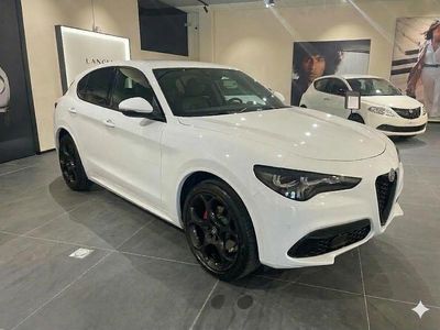 Uusi Alfa Romeo Stelvio Sprint 160 HP (117 kW) 2026 Musta Katumaasturi