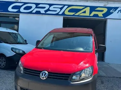 Usata VW Caddy 110 CV (80 kW) 2015 Rosso Monovolume
