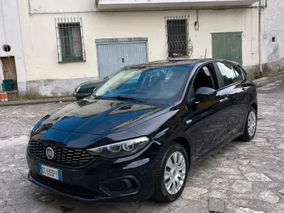 Usata Fiat Tipo Lounge 95 CV (69 kW) 2020 Blu Berlina