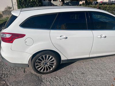 Usata Ford Focus Titanium S 150 CV (110 kW) 2011 Bianco Station wagon
