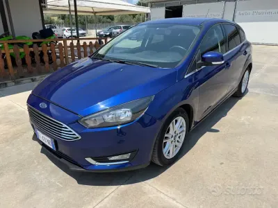 Usata Ford Focus Titanium 120 CV (88 kW) 2018 Bluazzurro Berlina